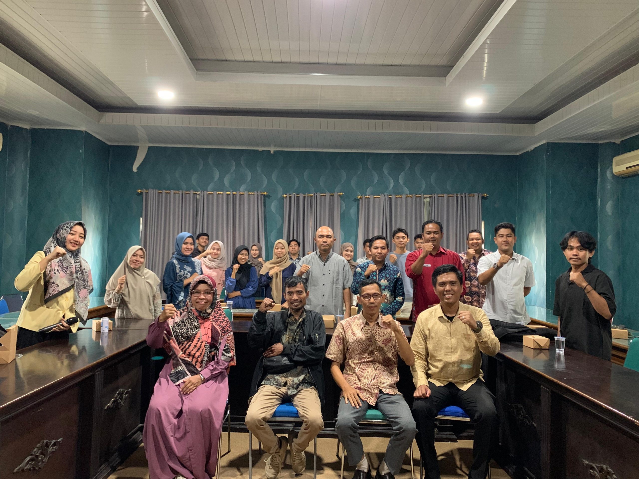 Perkuat Desa Digital, PLHSDGs Adakan Pelatihan Jurnalistik untuk Kader Desa
