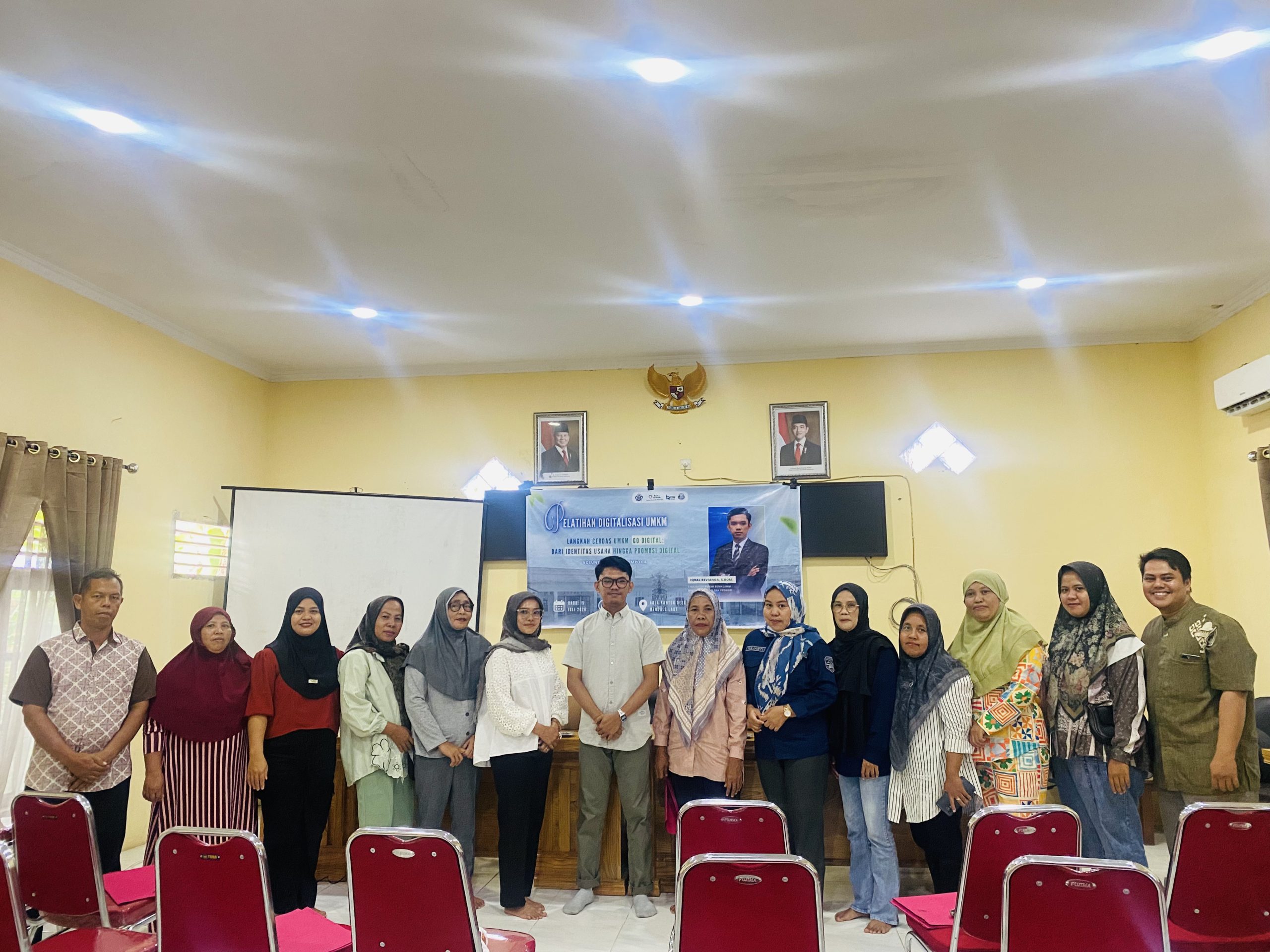 UMKM Go Digital: Volunteer SDGs UIN STS Jambi Gelar Pelatihan Digitalisasi UMKM di Mendalo Laut