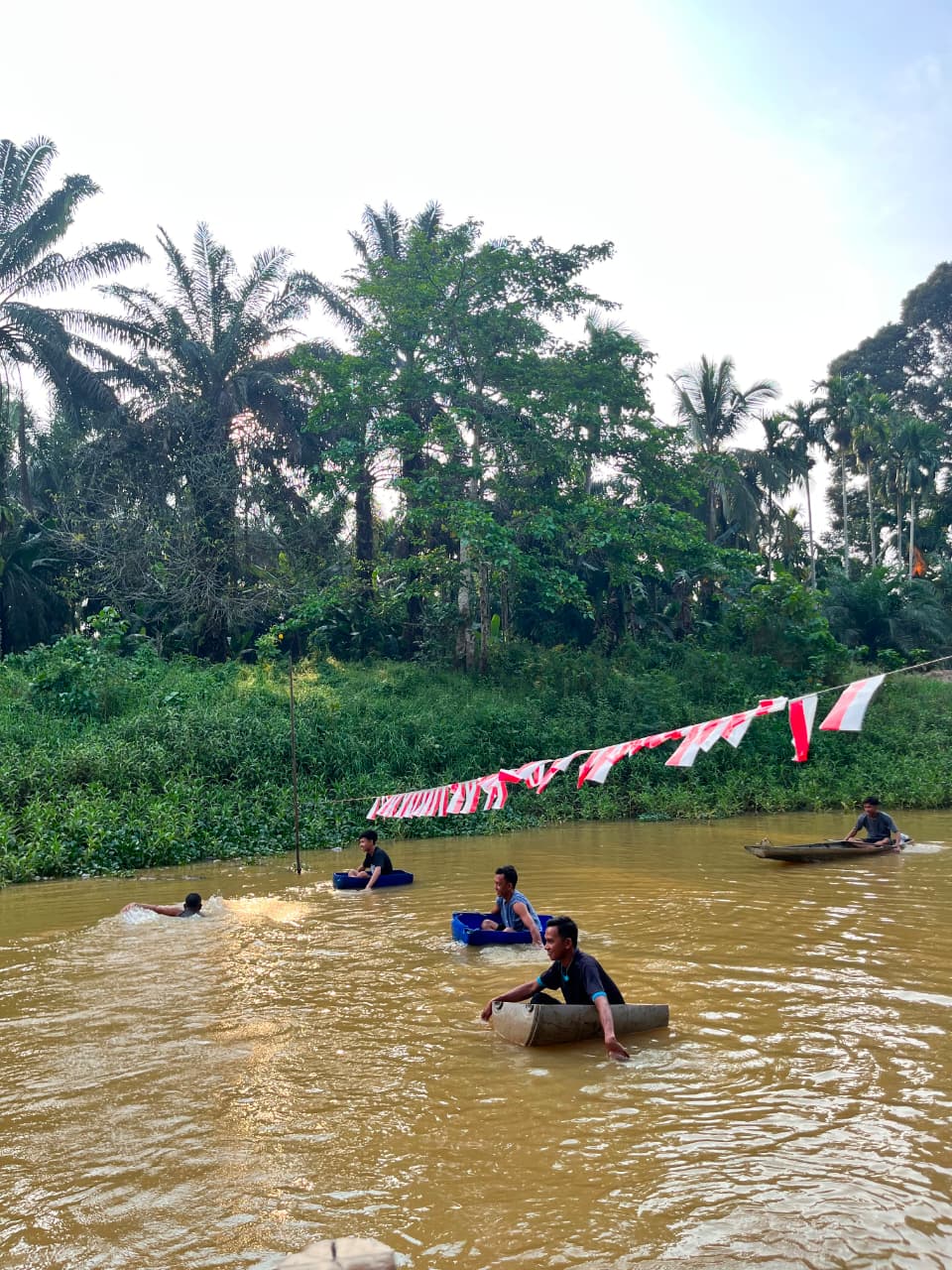 Tradisi Pacu Drum Rayakan Agustusan di Desa Tarikan: Adaptasi Permainan Masyarakat Daerah Aliran Sungai Jambi